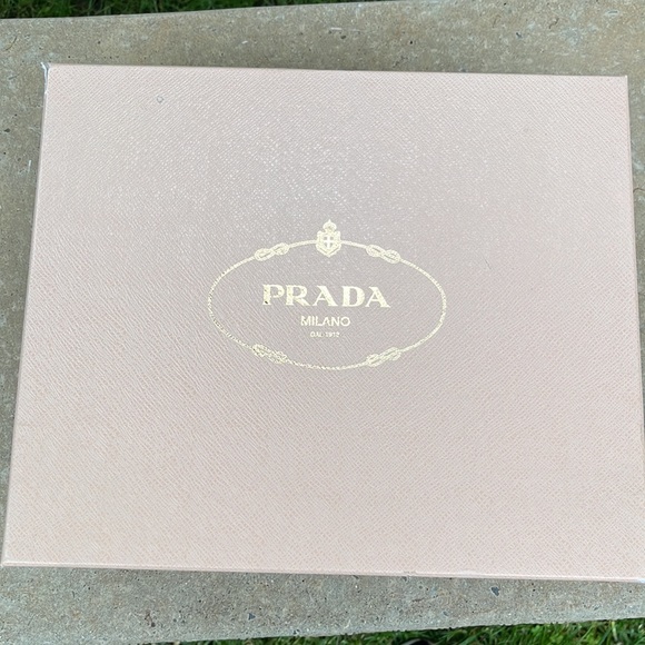 Prada gold kid leather and crystal shoes - Picture 9 of 9